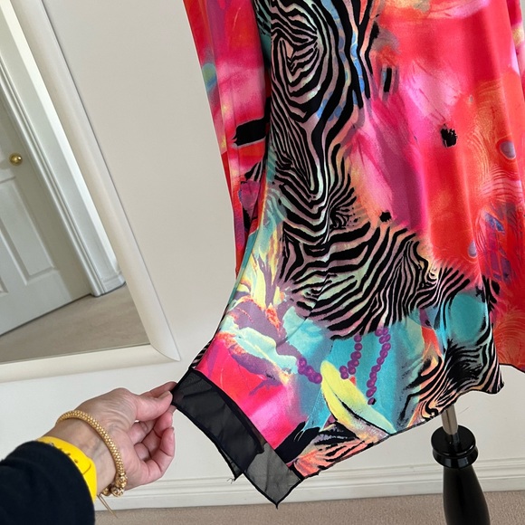 ADX ladies top in bright print! - Picture 6 of 8